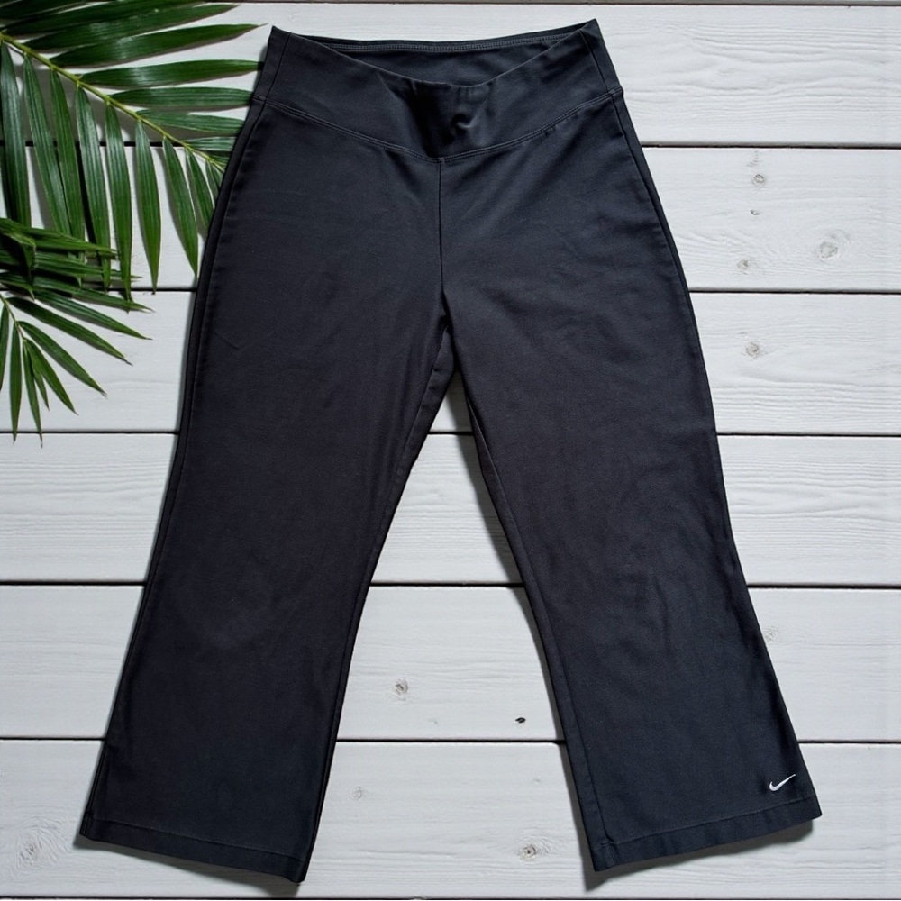 Nike Dri-Fit Cropped Athletic Pants – XS (0–2)